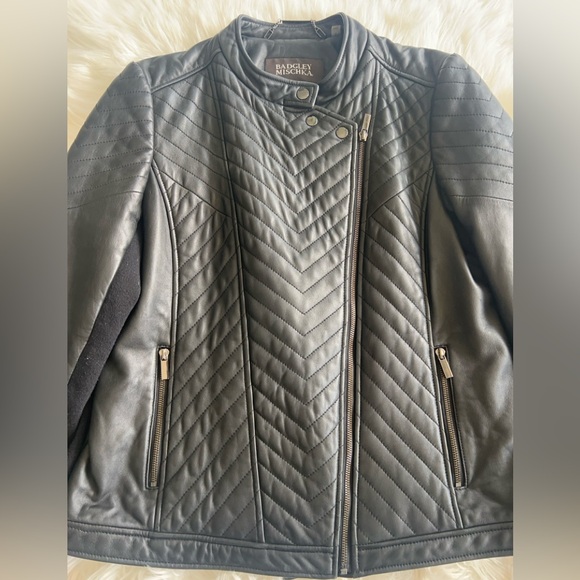 $349 Badgley Mischka Black soft leather Chevron quilted Biker jacket slim fit L - Picture 14 of 15
